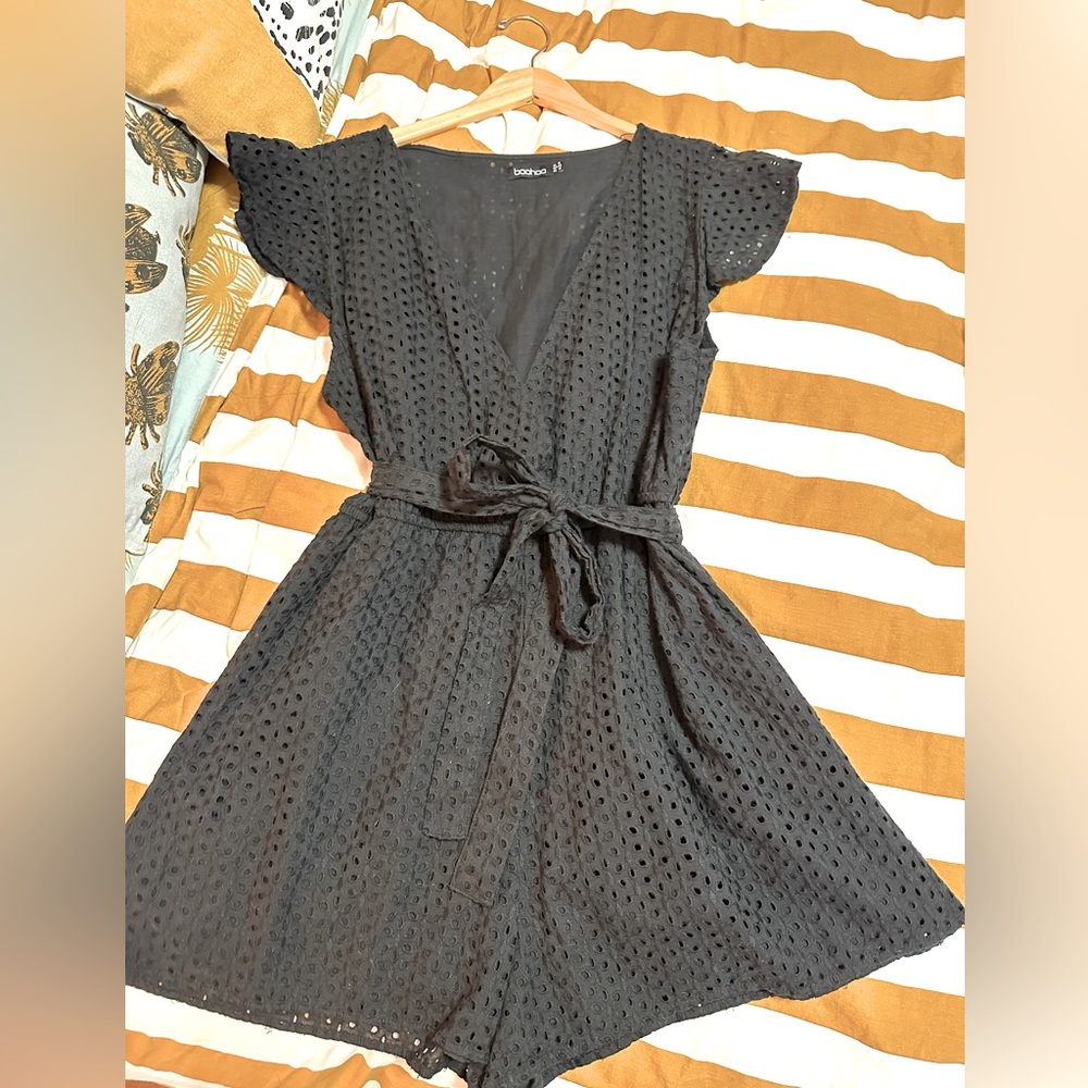 Boohoo ruffled sleeves women’s short crotchet romper